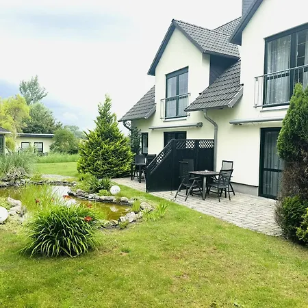 F-1112 04 Strandnah, Garten
