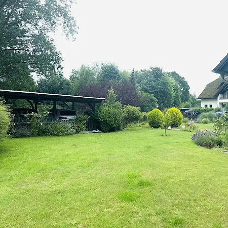 F-1112 04 Strandnah, Garten * Lobbe